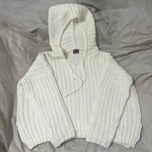 Oversized Knit Hoodie